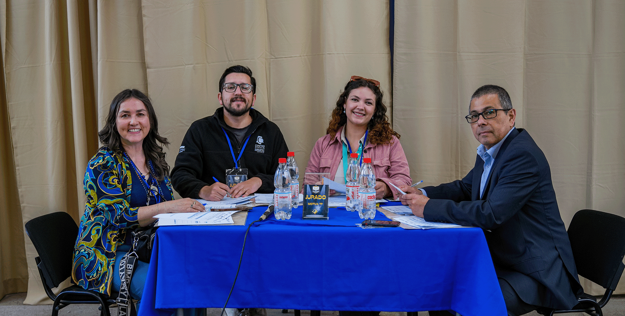 SynergiaBIO junto a los jurados en la Feria de Innovación y Emprendimiento del Liceo Bicentenario San Gregorio